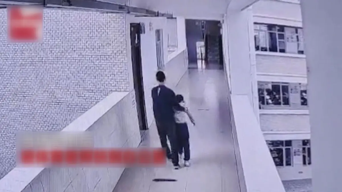 พ่อจีนบริจาคอวัยวะลูกที่เสียชีวิตจากอุบัติเหตุ
