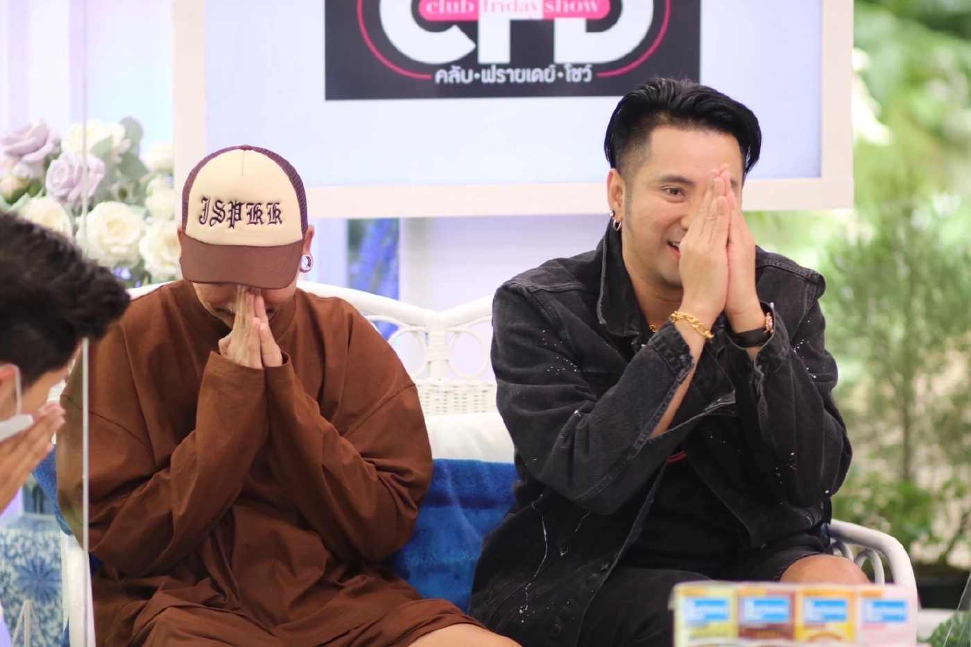 แฉหมดเปลือกวีรกรรมลับๆของสองเพื่อนชี้ บอล - แจ๊ส ชวนชื่น