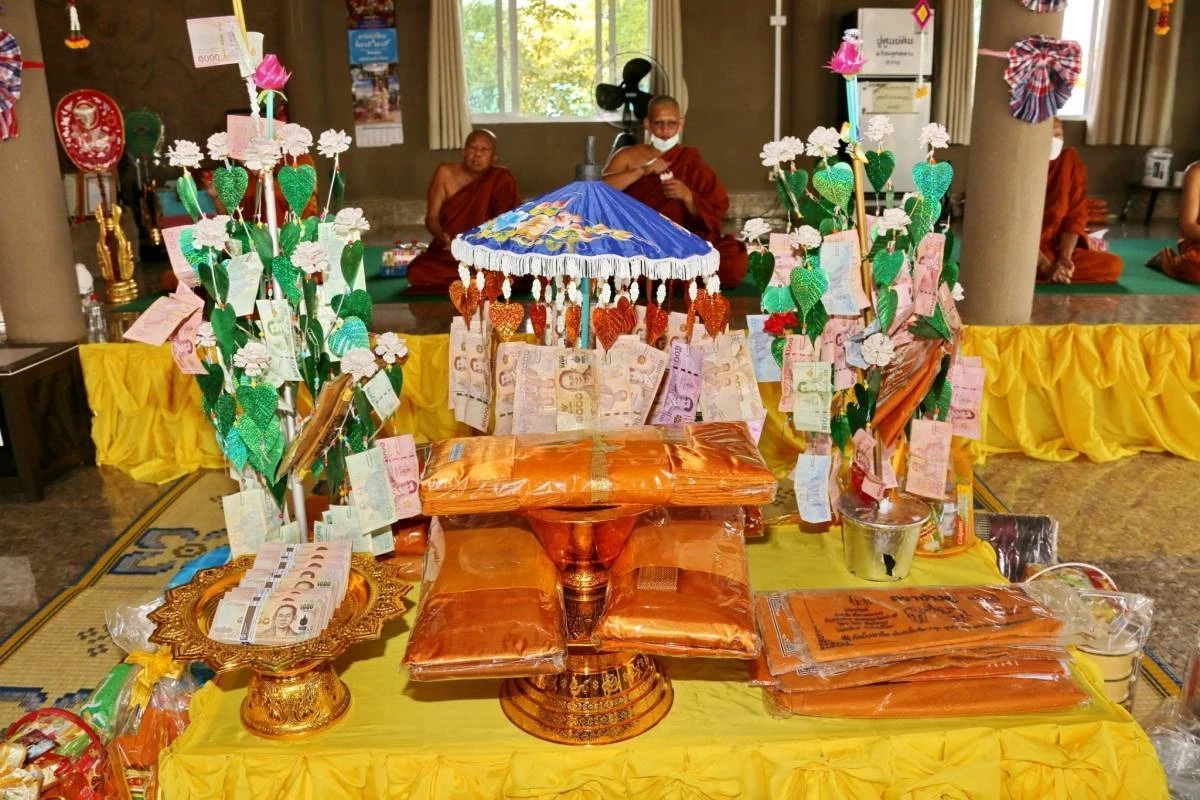 สมาคมชาวฉะเชิงเทรา จัดทอดผ้าป่าเงินล้านสร้างศาลาการเปรียญวัดดอนน้อย