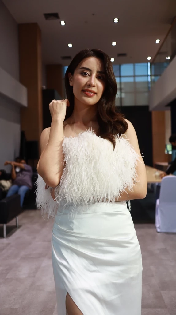 “จีนส์ แอนโฟเน่” เปิดใจเล่าเข้าวงการไม่ใช้เส้นพ่อแม่ ขอพิสูจน์ลบข้อครหา