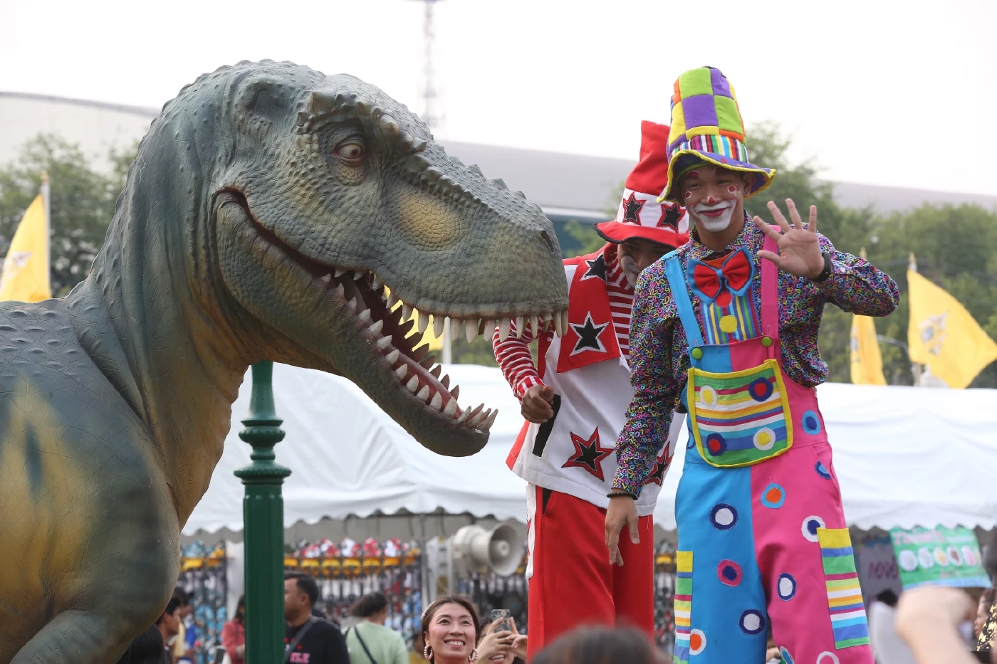 รวมคำขวัญวันเด็กแห่งชาติ ตลอด  8 ปี นายกฯลุงตู่ อยากบอกอะไรหนู ๆ