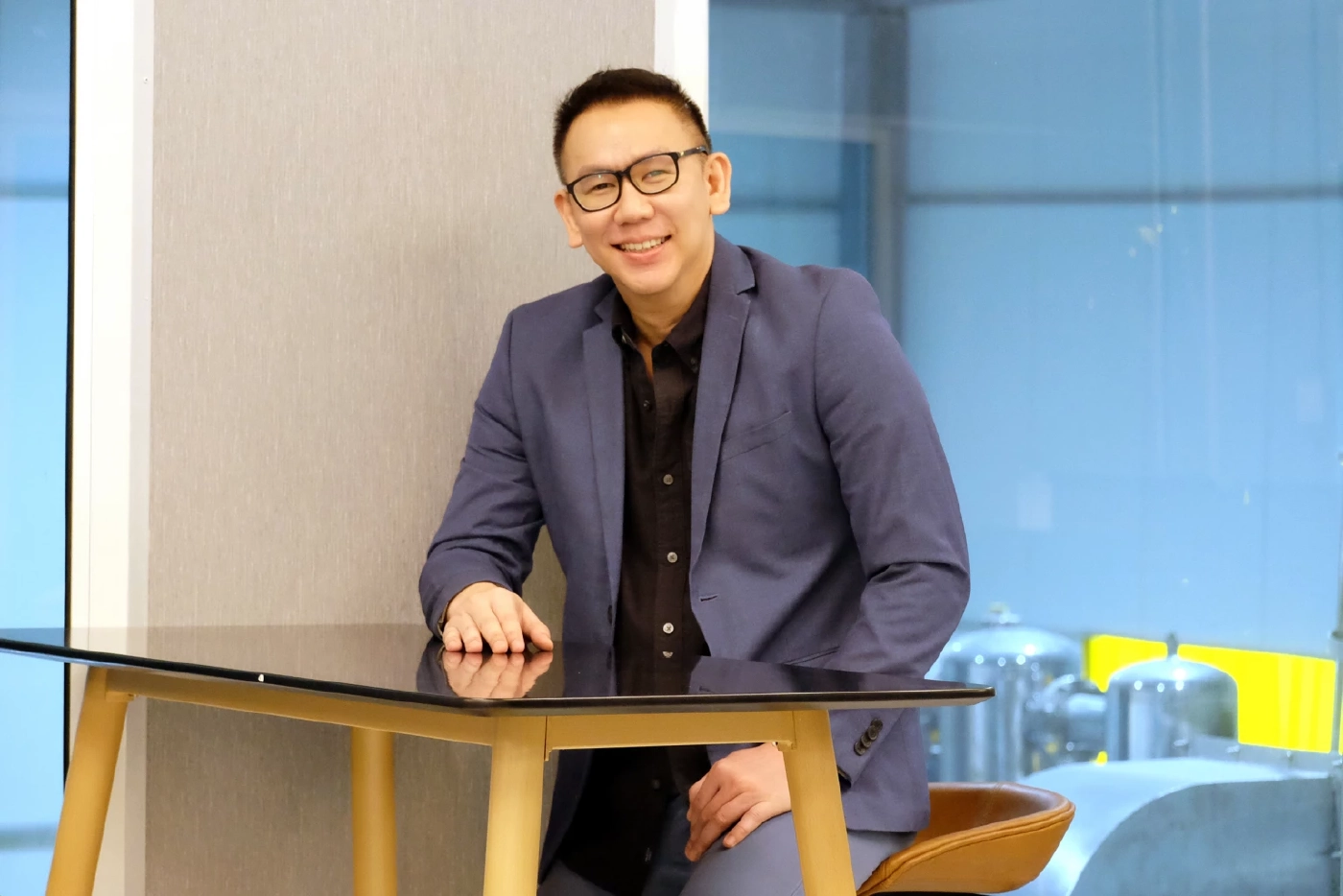 นายรักชัย เร่งสมบูรณ์ ผู้ก่อตั้งและผู้นำทีมวิศวกรรม บริษัท ฟรุตต้า ไบโอเมด จำกัด