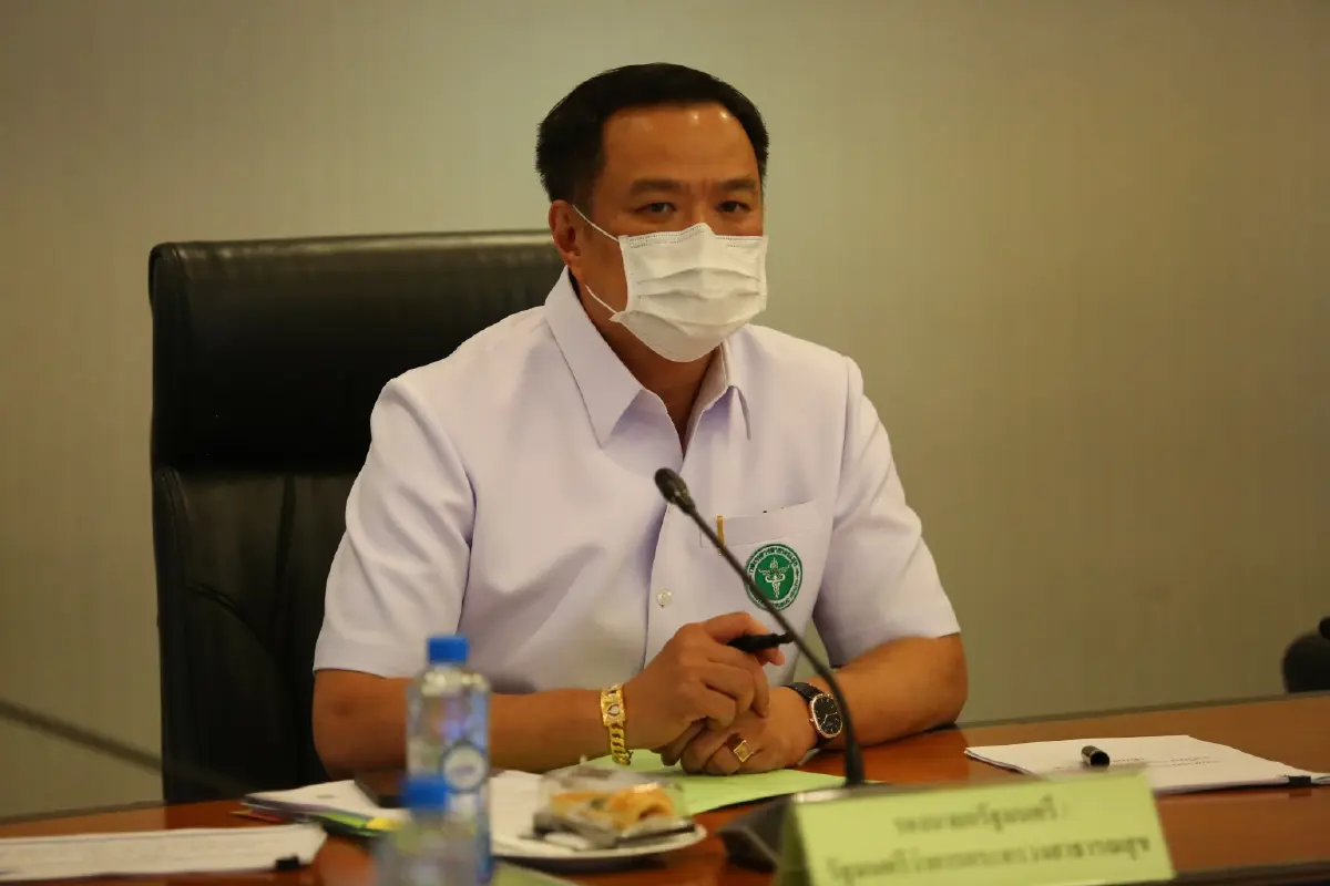 นายอนุทิน ชาญวีรกูล รองนายกรัฐมนตรี และ รมว.สาธารณสุข