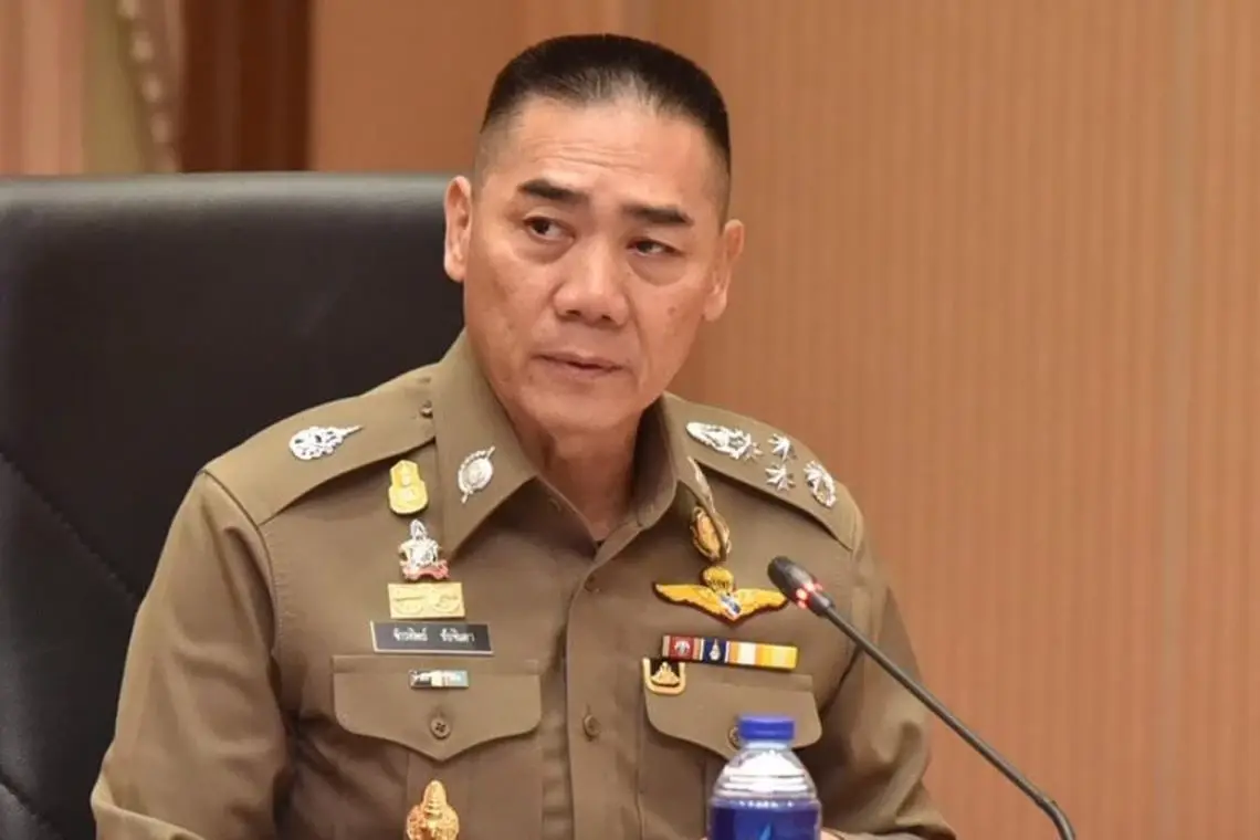 พล.ต.อ.จักรทิพย์ ชัยจินดา อดีต ผบ.ตร.