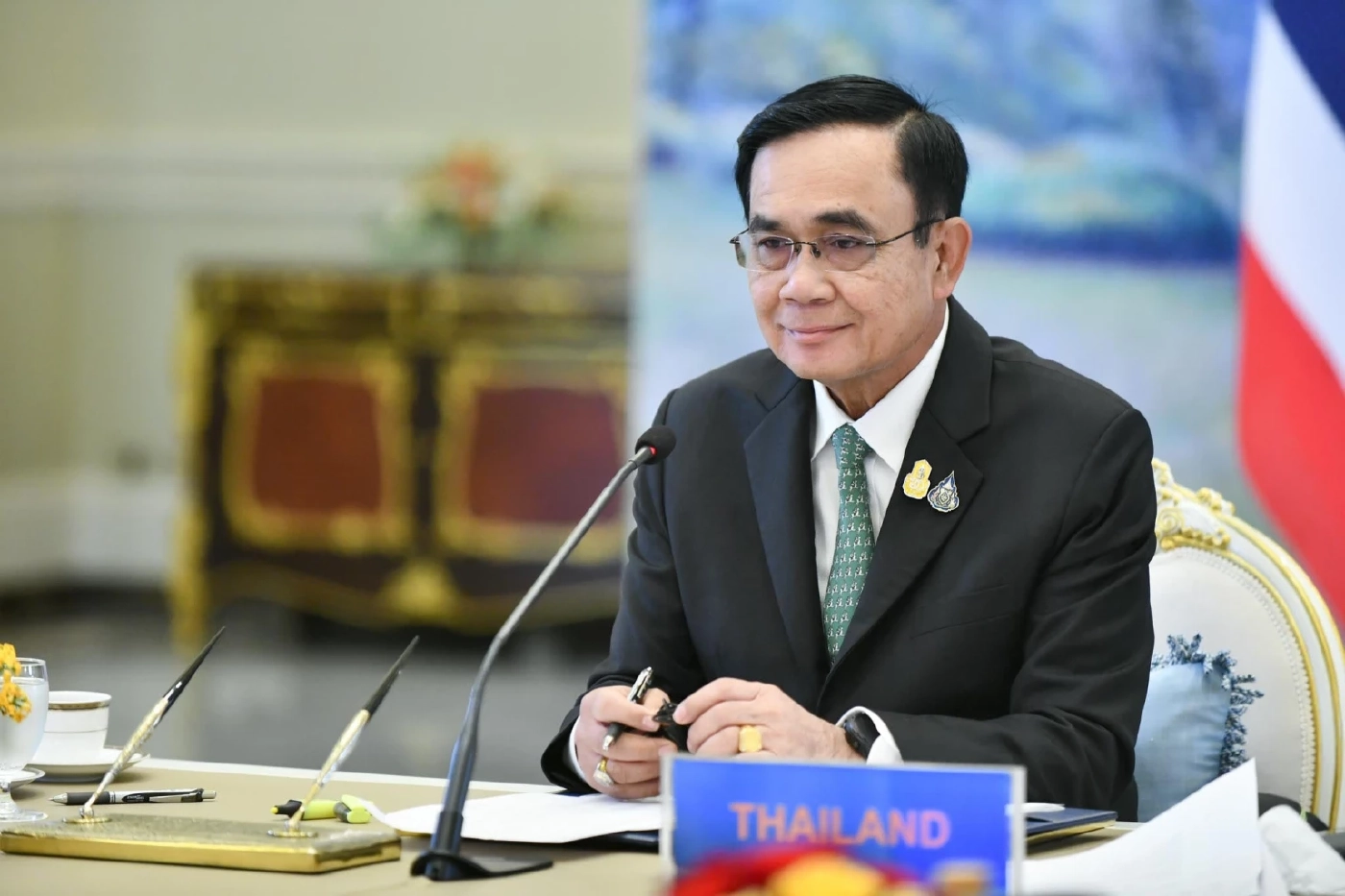 เผยความหมาย “รูปปั้นนรสิงห์" บนดาดฟ้าตึกไทยคู่ฟ้า