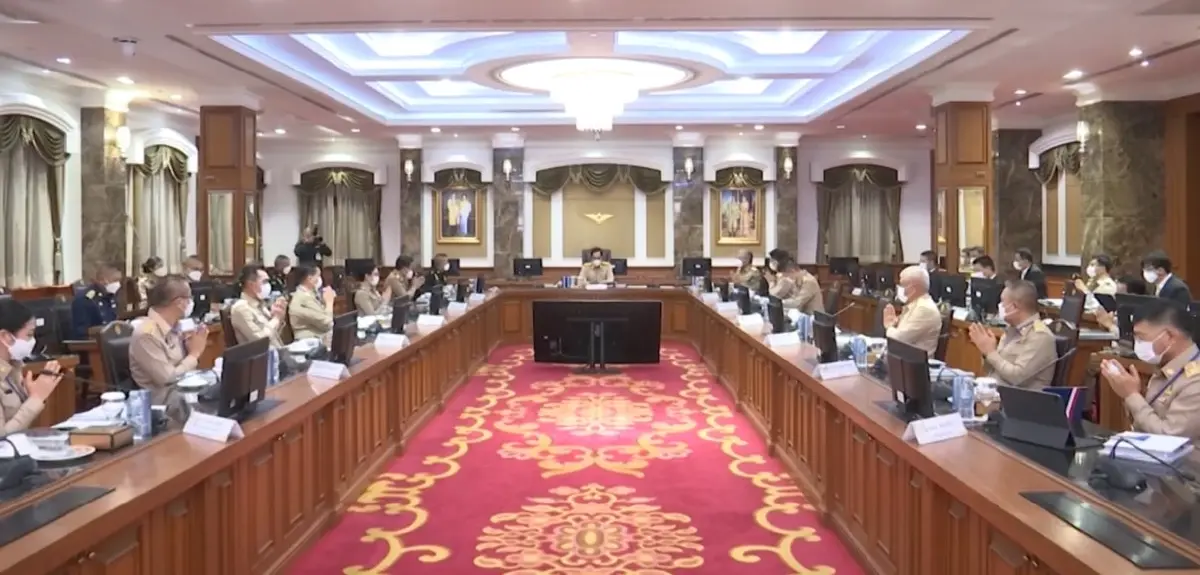 นายกฯถกหัวหน้าส่วนราชการ ขอทำงานร่วมกันตอบแทนประเทศชาติ