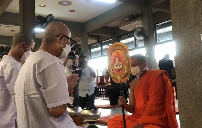 พระราชทานเพลิงศพหมอกระต่ายแล้ววันนี้ ครอบครัวเพื่อนร่วมส่งครั้งสุดท้าย