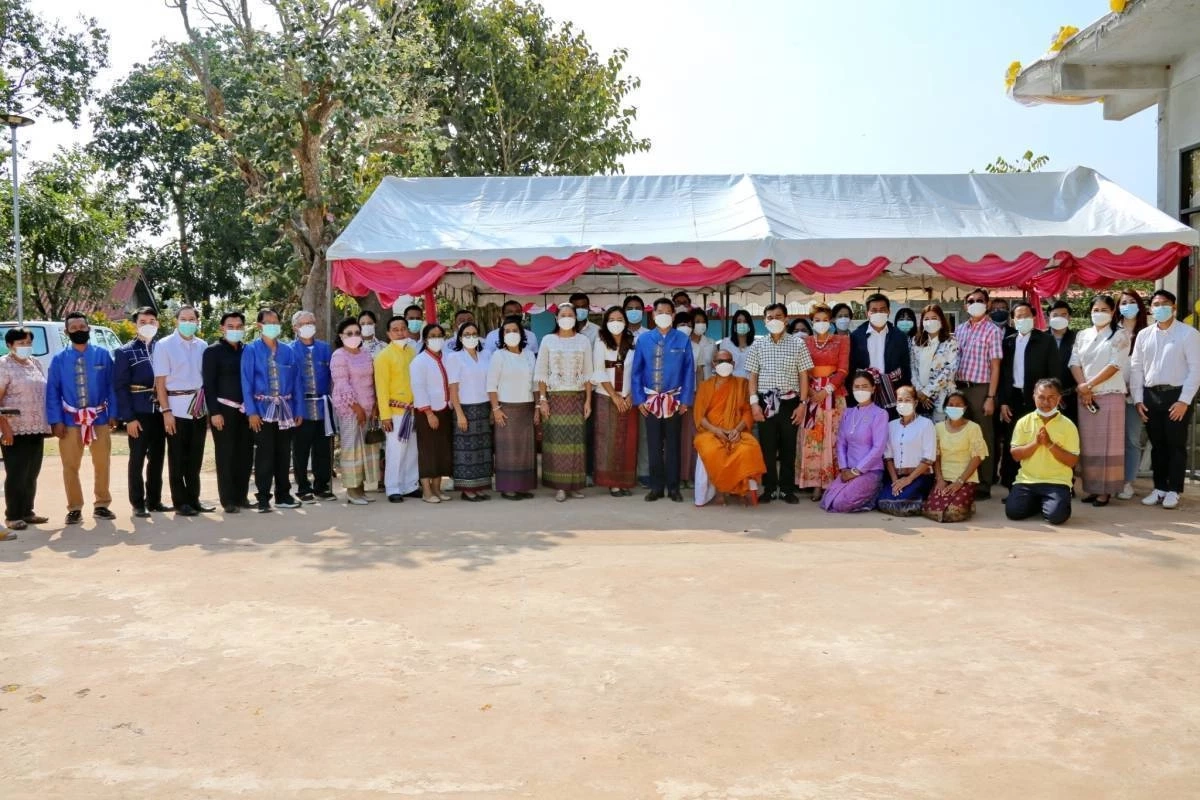 สมาคมชาวฉะเชิงเทรา จัดทอดผ้าป่าเงินล้านสร้างศาลาการเปรียญวัดดอนน้อย