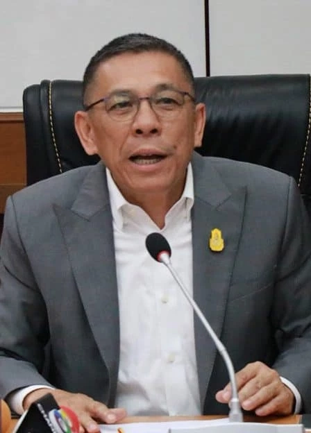 พล.ต.ท.ชาญเทพ เสสะเวช อดีตผู้บัญชาการตำรวจนครบาล อดีตนายตำรวจราชองครักษ์พิเศษ 