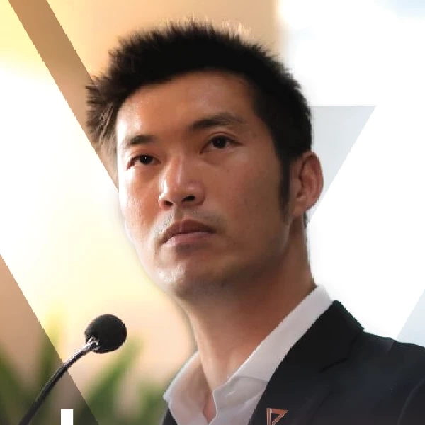 ด่วน ! “ธนาธร” ประกาศติดโควิด-19 หลังเดินทางกลับจากต่างประเทศ