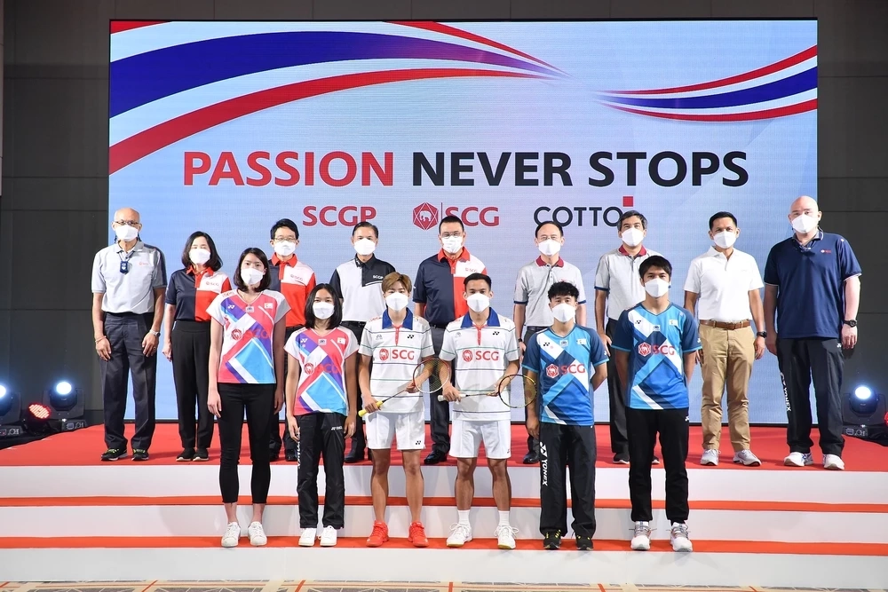 "บาส-ปอป้อ" และ 4 โปรสาว พร้อมสู้ศึกปี 2022 "เอสซีจี" หนุนต่อเนื่อง