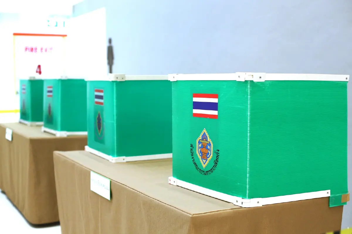 รวมวลีเด็ดหาเสียงโค้งสุดท้าย เลือกตั้งซ่อมกรุงเทพ เขต 9