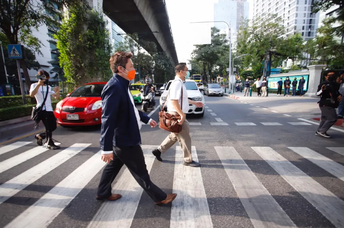 “ชัชชาติ-วิโรจน์-ดร.เอ้” ประชันวิสัยทัศน์ แก้อุบัติเหตุทางม้าลาย
