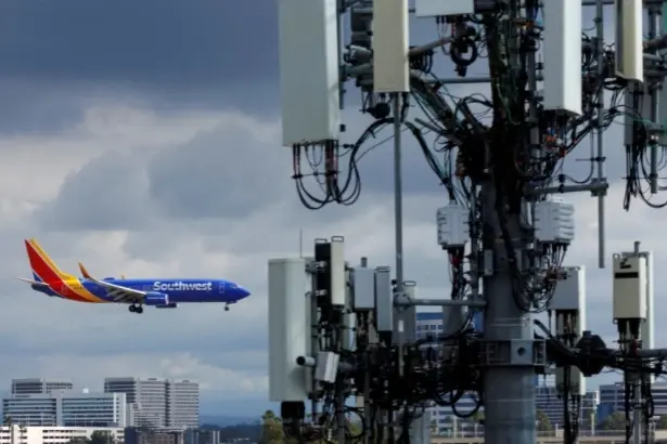 CAAT ชี้แจง สัญญาณ 5G ในไทย ไม่กระทบการบิน