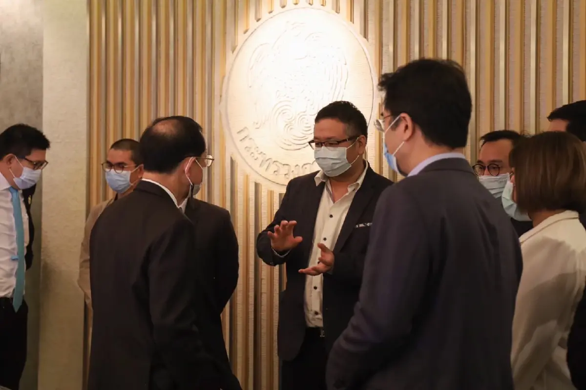 'ปริญญ์' นำทีมพบ รมว.คลัง ย้ำจุดยืน 'ฟรีภาษี เสรีคริปโท'