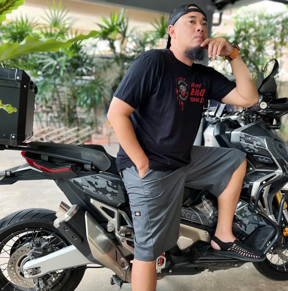 ด่วน! แด๊กซ์ Rock Rider ติดโควิด ต้นสังกัดสั่งเลื่อนงานจนกว่าจะหายเป็นปกติ