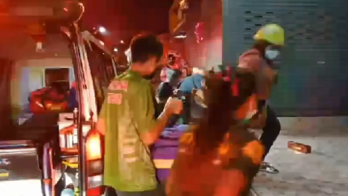 2 หนุ่มฉลองปีใหม่ จุดพลุเสียงดัง ถูกตีเลือดอาบ