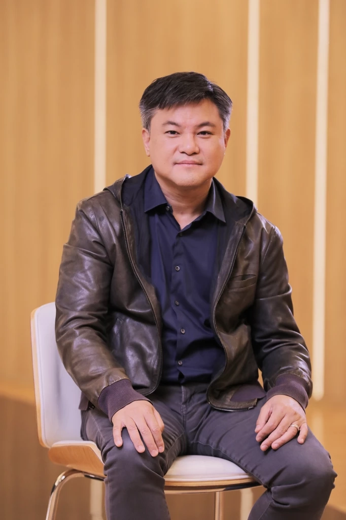 บอย-ถกลเกียรติ เปิดใจเล่าทั้งน้ำตาทุ่มเงินเก็บทั้งชีวิตพลิกอนาคตช่องดัง