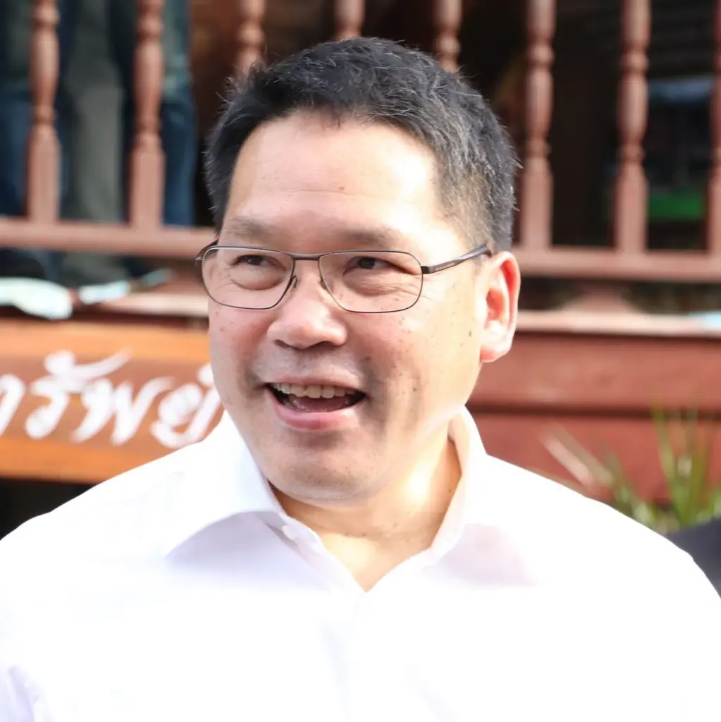 ผ่าดวงชะตา 3 ผู้นำพรรคสร้างอนาคตไทย โดย ซินแสเข่ง เป็นอย่างไรเชิญติดตาม