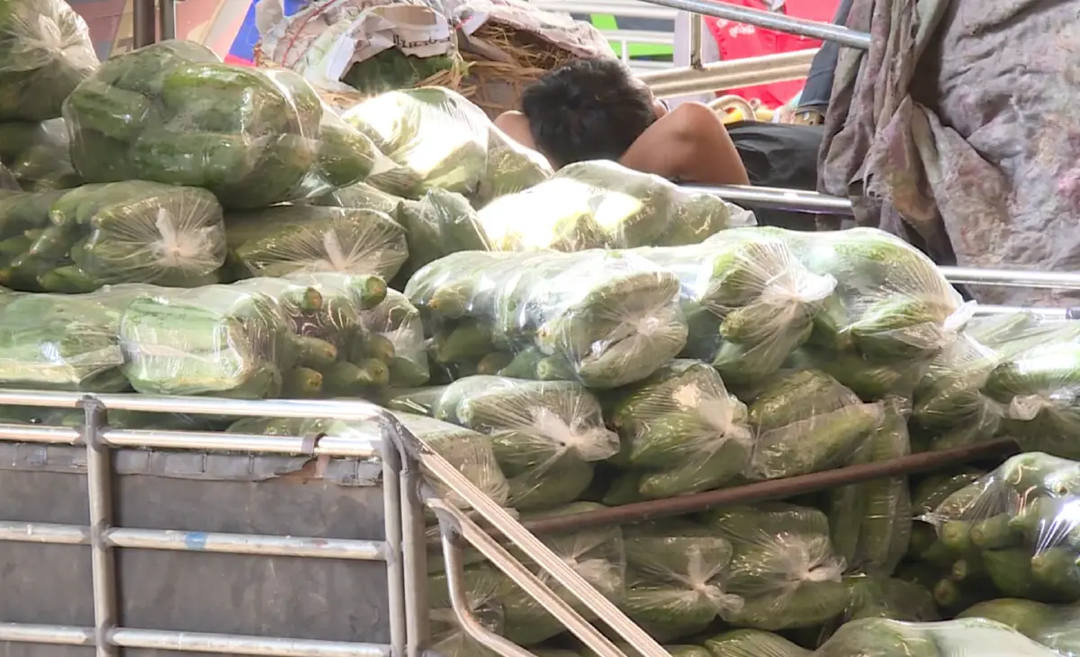 "พาณิชย์" ลงพื้นที่ตรวจราคาผัก ยังปกติ