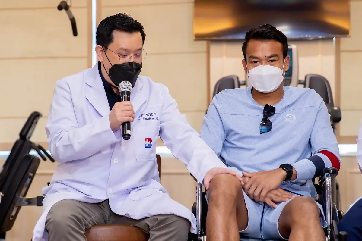 แพทย์แถลงอาการ "ฉัตรชัย" เอ็นไขว้หน้าเข่าซ้ายขาด คาดต้องพักยาว 8 เดือน