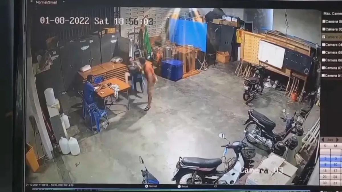 ลูกจ้างเทศบาลร้องศูนย์ดำรงธรรมตรัง ถูก สท. ถีบตกเก้าอี้