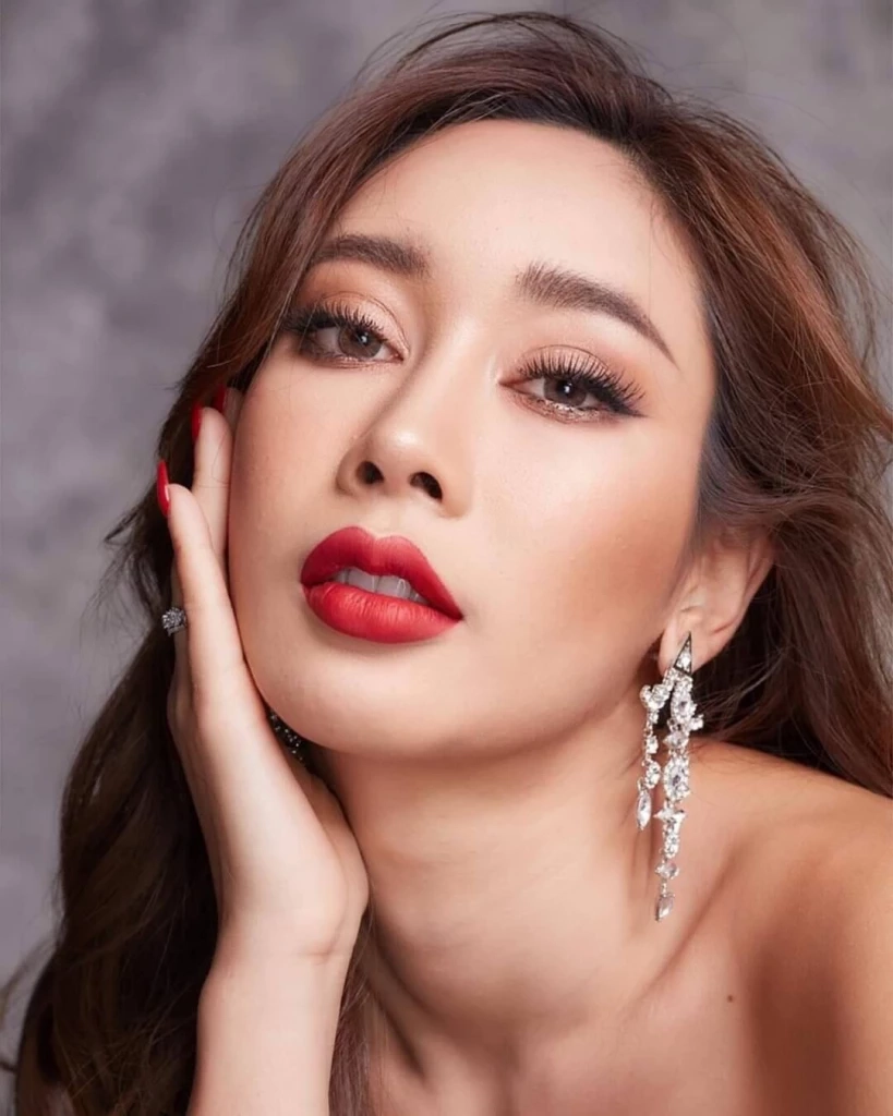 “น้ำเพชร” ทุ่มเงินแสนซ่อมหน้าย้วย ชินโดนแซะบ่อยเสพติดศัลยกรรม