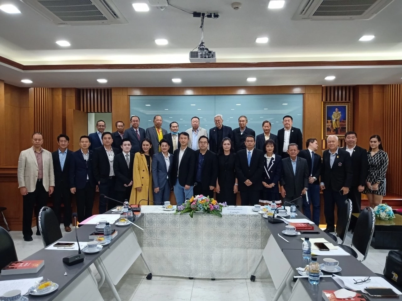 "ไพศาล" แนะจับตา "ขั้วการเมืองใหม่" พุ่งเป้าทำลาย พปชร.