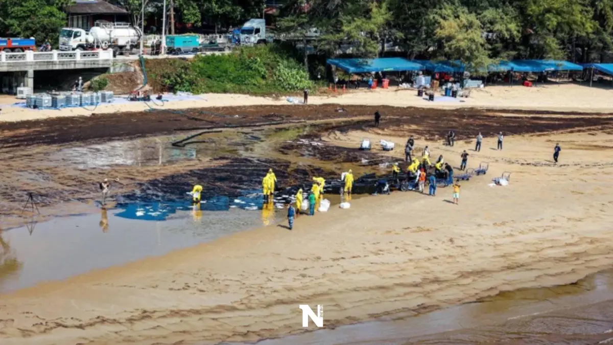 รมว.ทส.บินด่วนติดตามปัญหาคราบน้ำมันดิบหาดแม่รำพึง