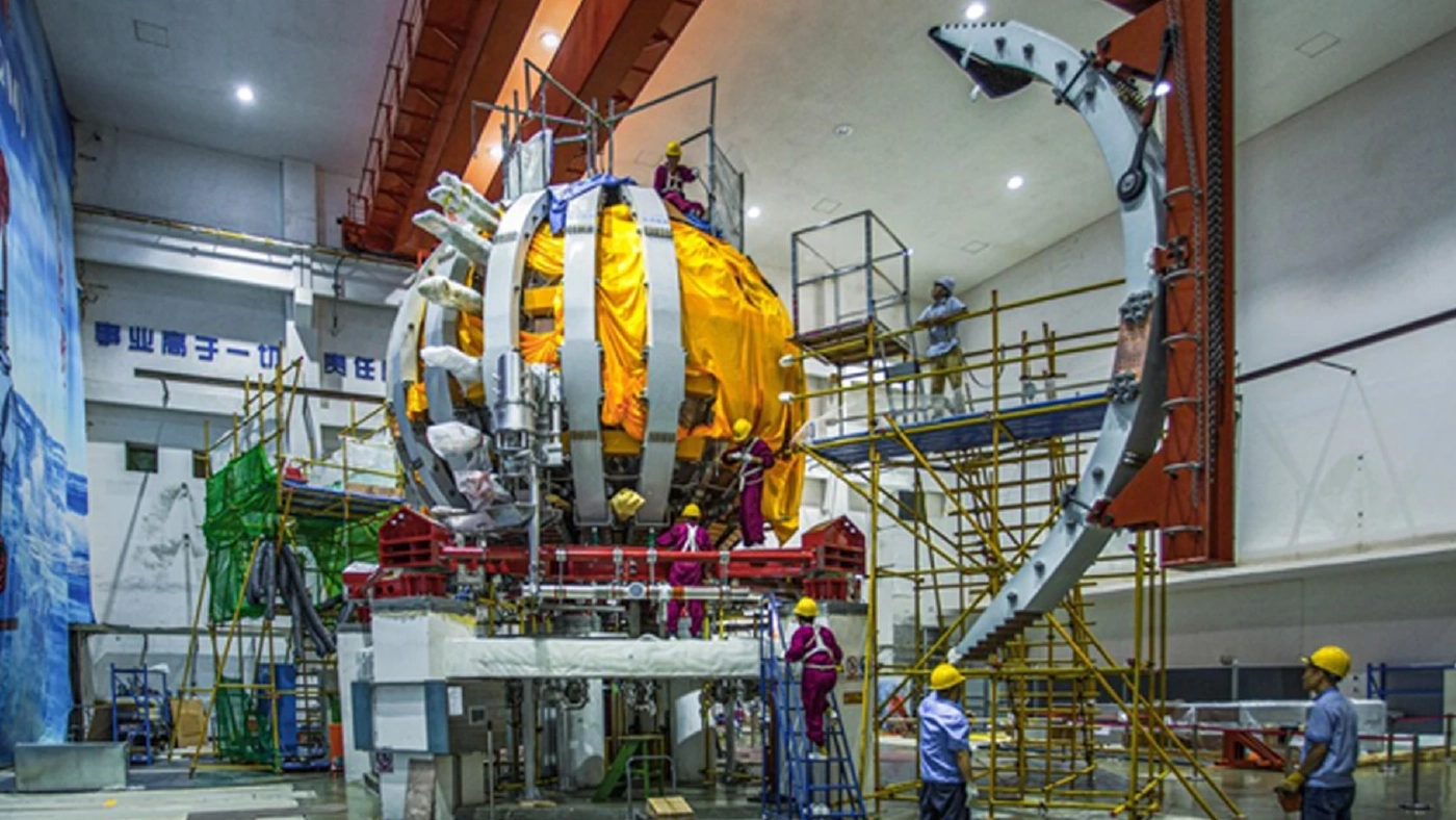 เตาปฏิกรณ์ที่สร้างดวงอาทิตย์ประดิษฐ์ 