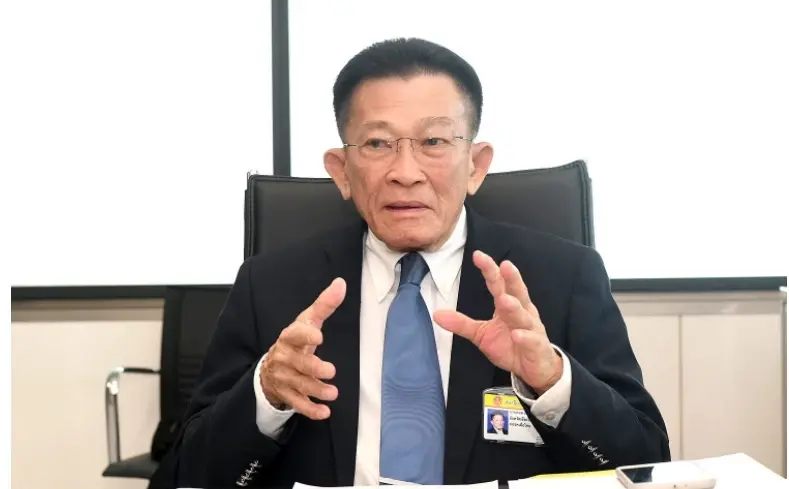 นายสมพงษ์ อมรวิวัฒน์ 