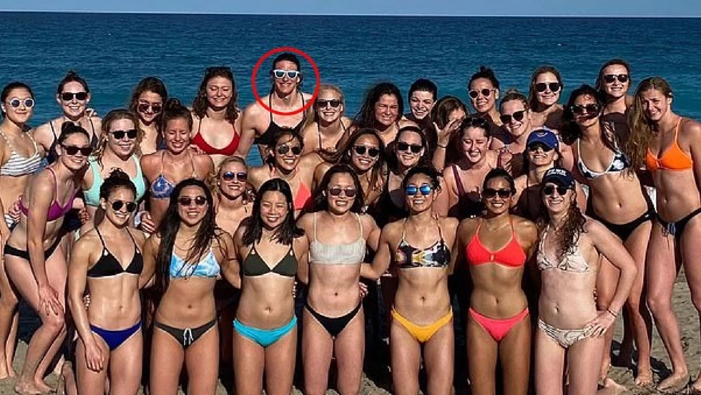 เพื่อนร่วมทีมว่ายน้ำหญิง ยังตะขิดตะขวงใจสาวทรานส์