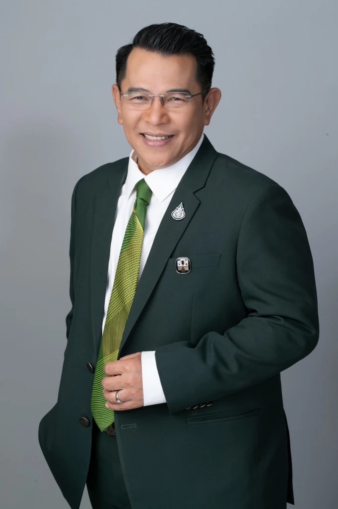 กษาปณ์ เงินรวง รองผู้จัดการธนาคารเพื่อการเกษตรและสหกรณ์การเกษตร