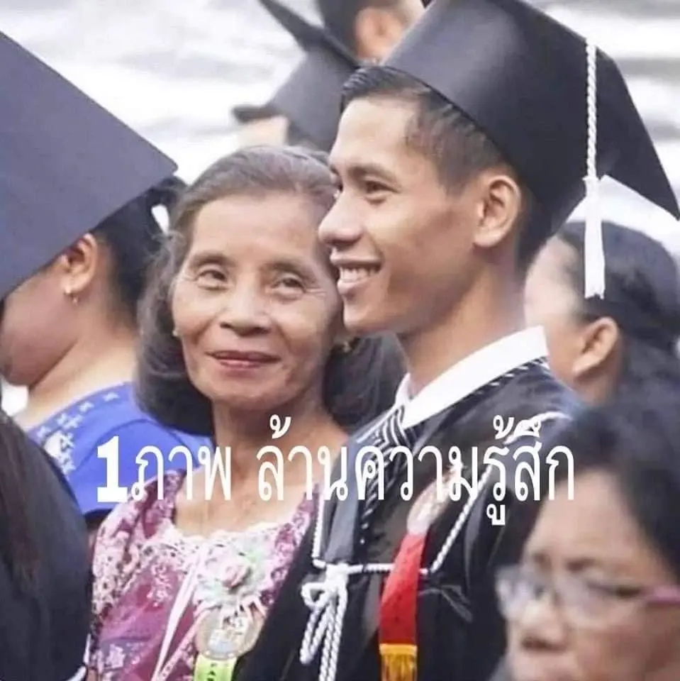 พี่ดี้ เผย ซึ้งใจ ภาพเหล่าบัณฑิตม.มช. เข้ารับพระราชทานปริญญาบัตร