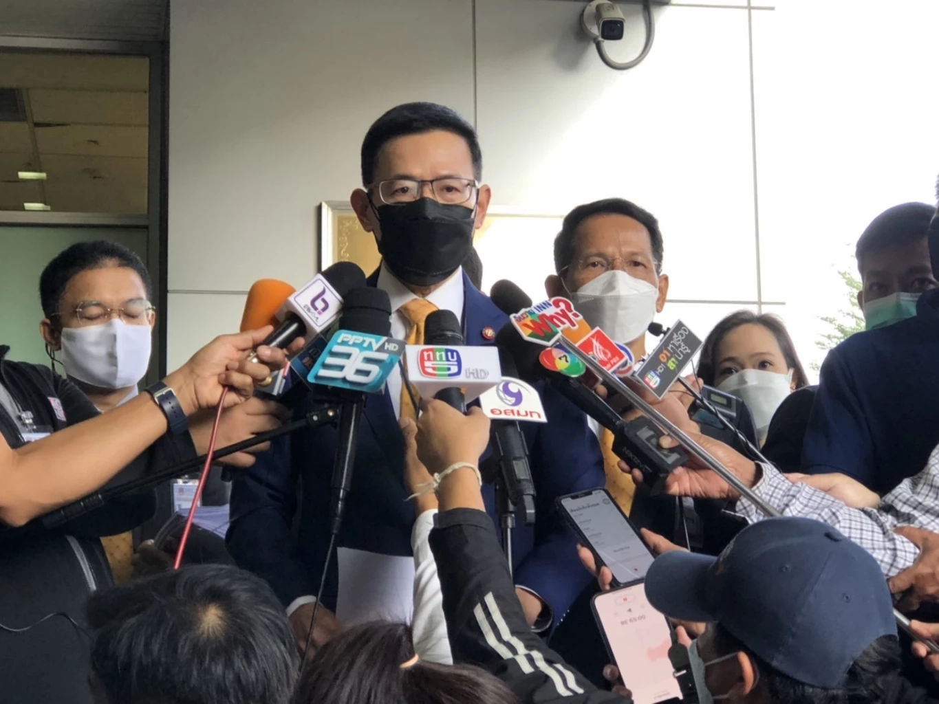 นายสุทธิพล ทวีชัยการ เลขาธิการ คปภ. 