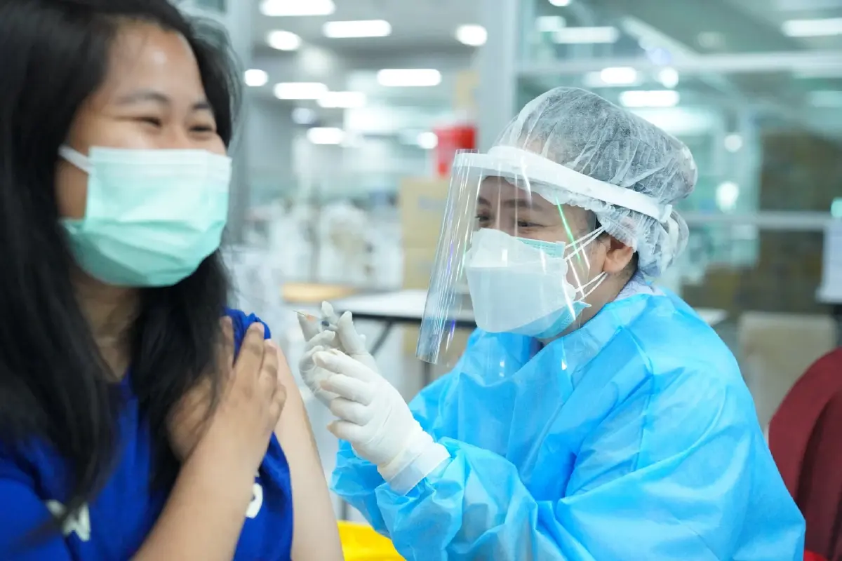สธ.ยืนยันวัคซีนทุกชนิด มีผลการศึกษายืนยันความปลอดภัยและประสิทธิภาพ
