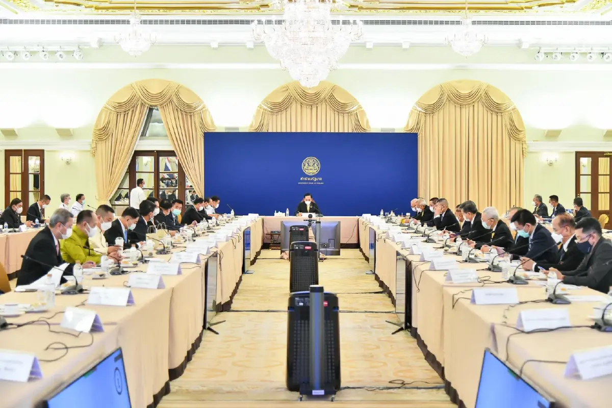 อึมครึม! นายกฯเผชิญหน้า"รมต. ภูมิใจไทย"หลังบอยคอตประชุมครม.