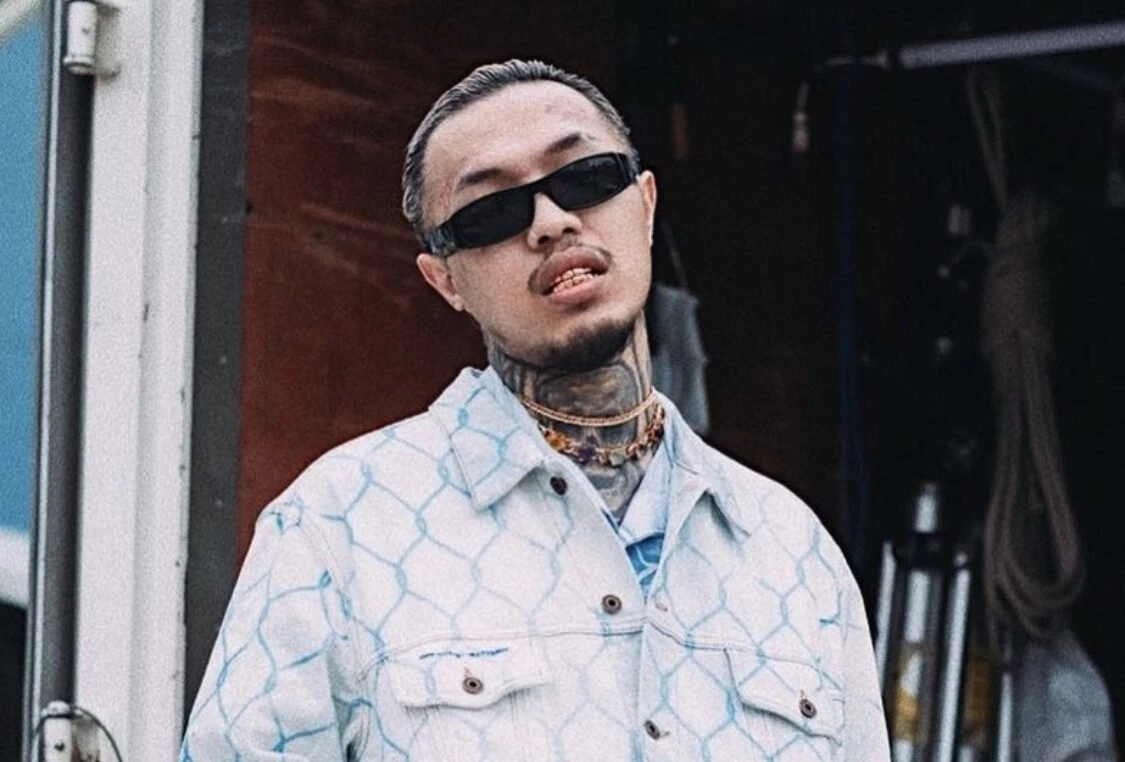 “ยังโอม” โร่ขึ้นโรงพักโดนแฮกเฟซบุ๊ก สาปส่ง ขอให้พระลงโทษอย่างหนัก