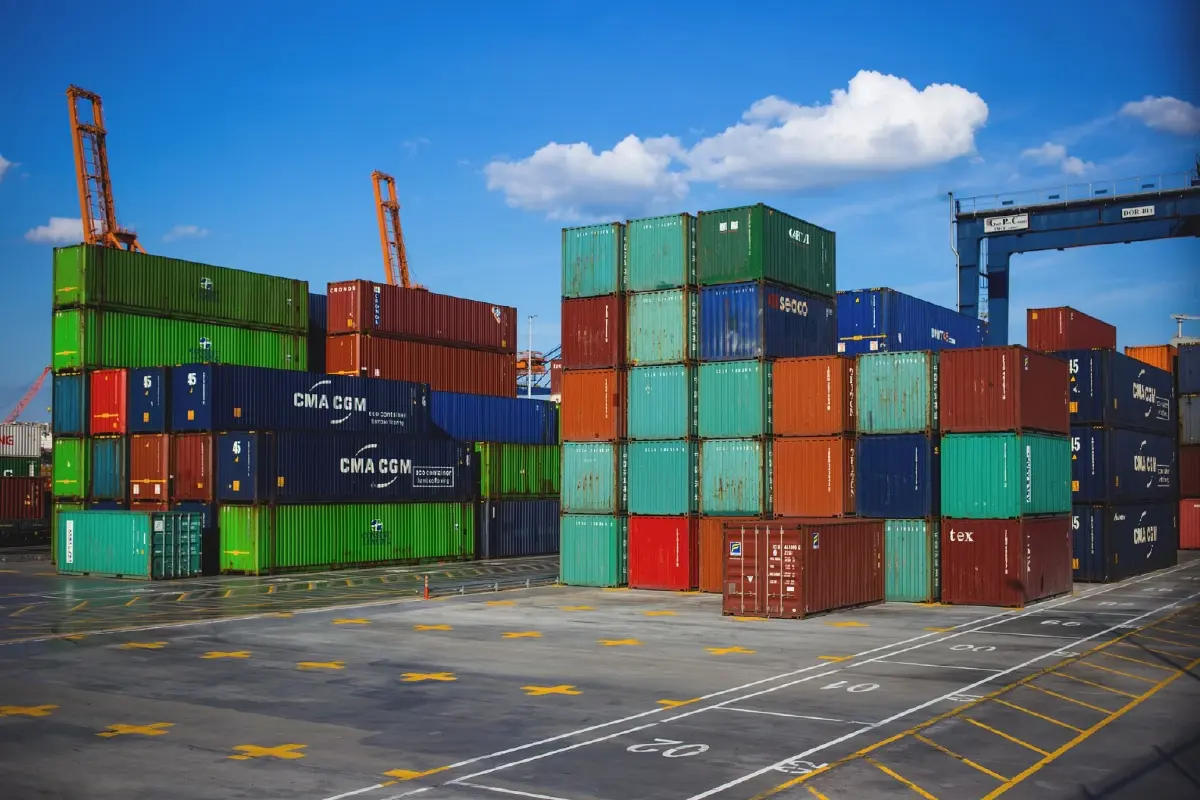 สศช. ประกาศ GDP. ไตรมาส 4 โต 1.9% คาดปี 2565 พุ่ง 3.5-4.5%