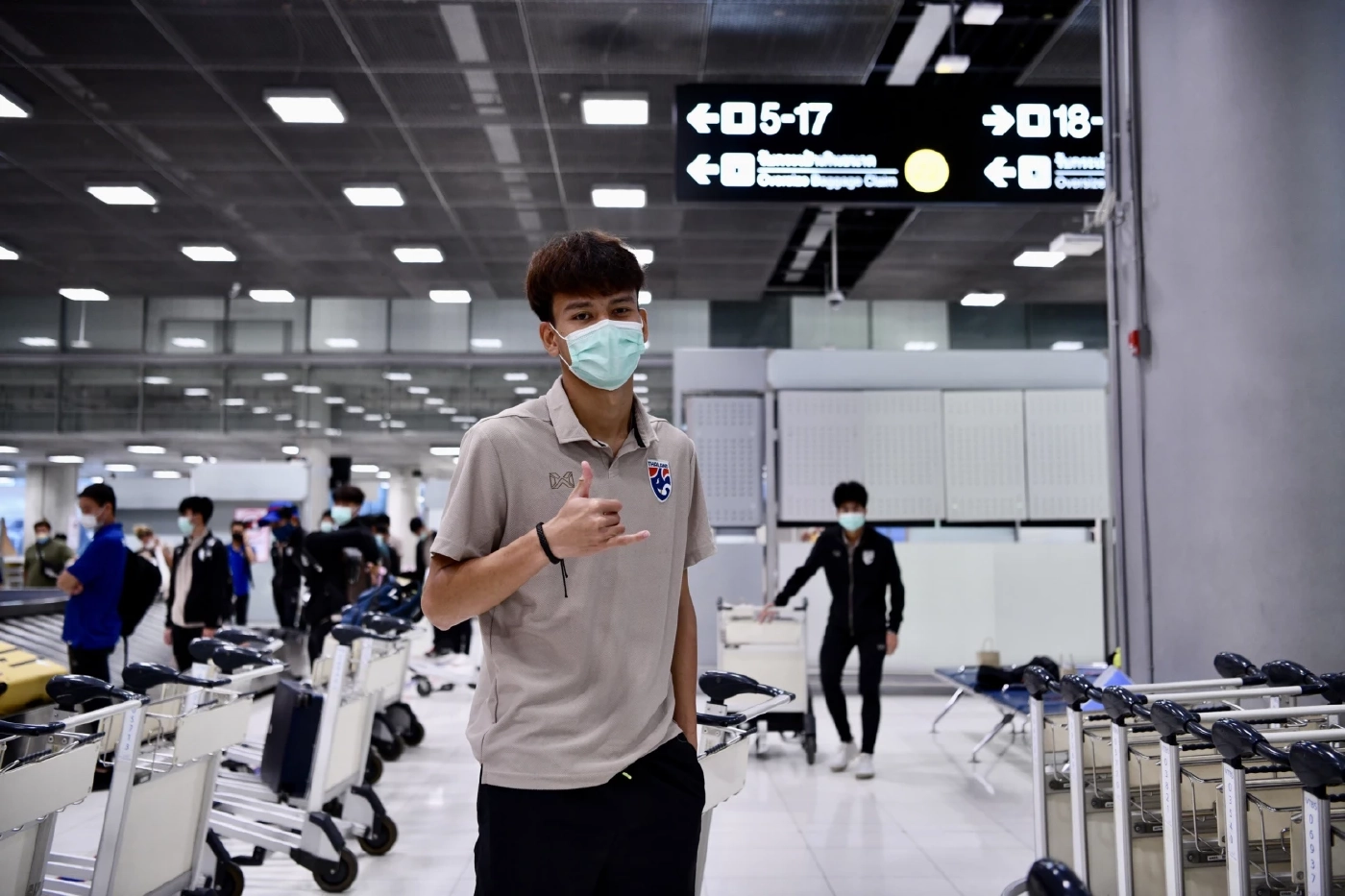 "ช้างศึก U23" เดินทางถึงไทย หลังคว้ารองแชมป์อาเซียน