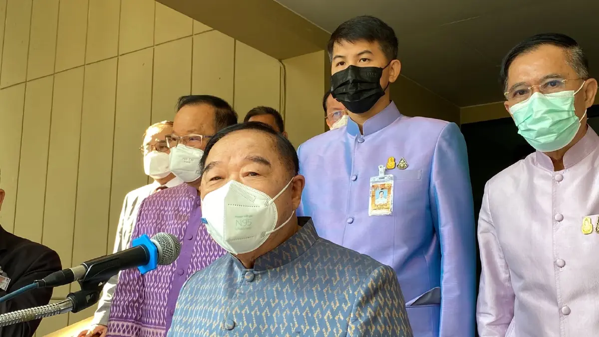 "บิ๊กป้อม"ย้ำไม่ทิ้งพปชร. ยันชู "บิ๊กตู่"แคนดิเดตนายกฯ