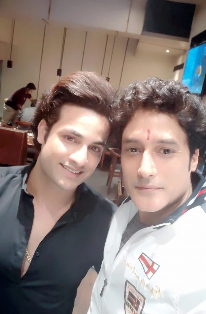 “กากัน มาลิค”  พระเอกหนัง " พระพุทธเจ้า " เข้าพิธีบวชที่ “วัดธาตุทอง”