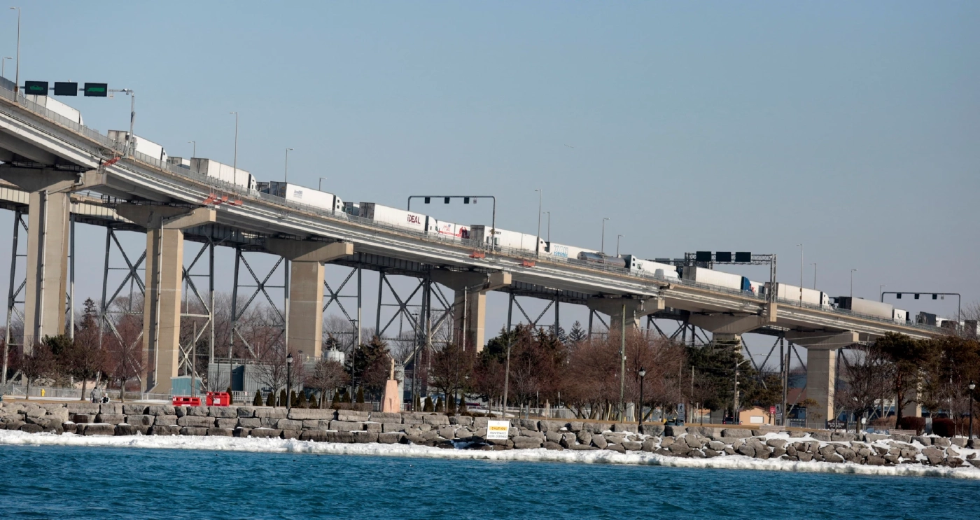 ม็อบรถบรรทุกแคนาดากระทบผลิตรถยนต์หยุดชะงัก