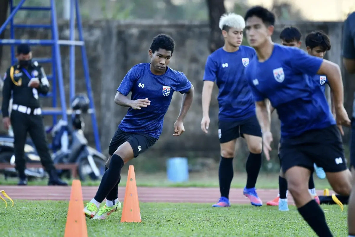 ช้างศึก U23 ซ้อมโค้งสุดท้ายก่อนเจอสิงคโปร์ "ชนภัช" รับอยากไปให้ถึงแชมป์