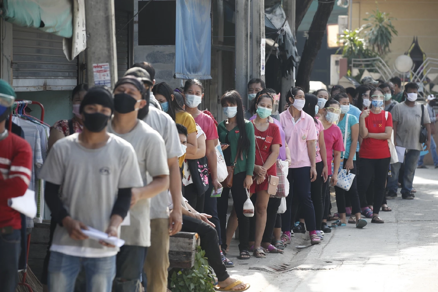 รัฐฯเตรียมนำเข้า “แรงงานต่างด้าว ม.64” ใน 8 จว. แก้ไขปัญหาขาดแคลนแรงงาน