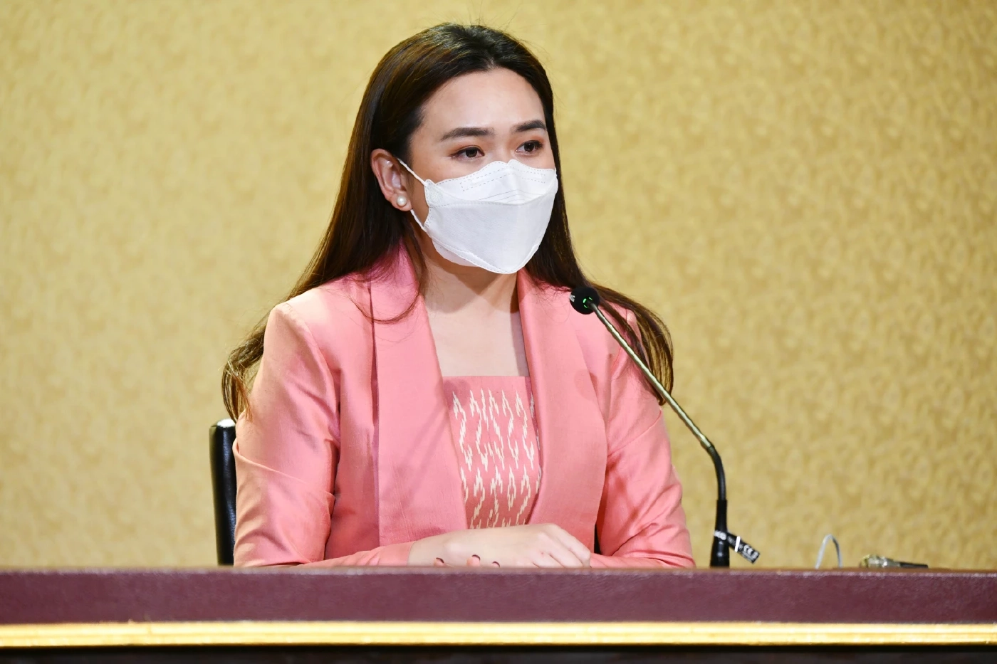 ครม. ยกเว้นภาษีเงินได้ผู้ถือวีซ่าระยะยาว ลดภาษีให้ผู้เชี่ยวชาญต่างชาติ