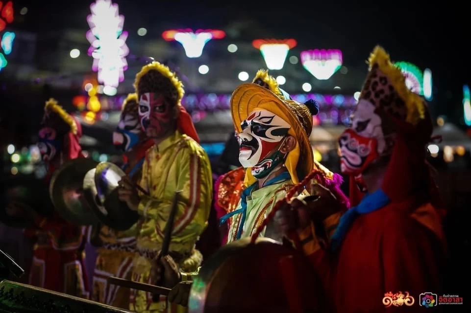 บรรยากาศตรุษจีนปากน้ำโพ 106 ปี นครสวรรค์