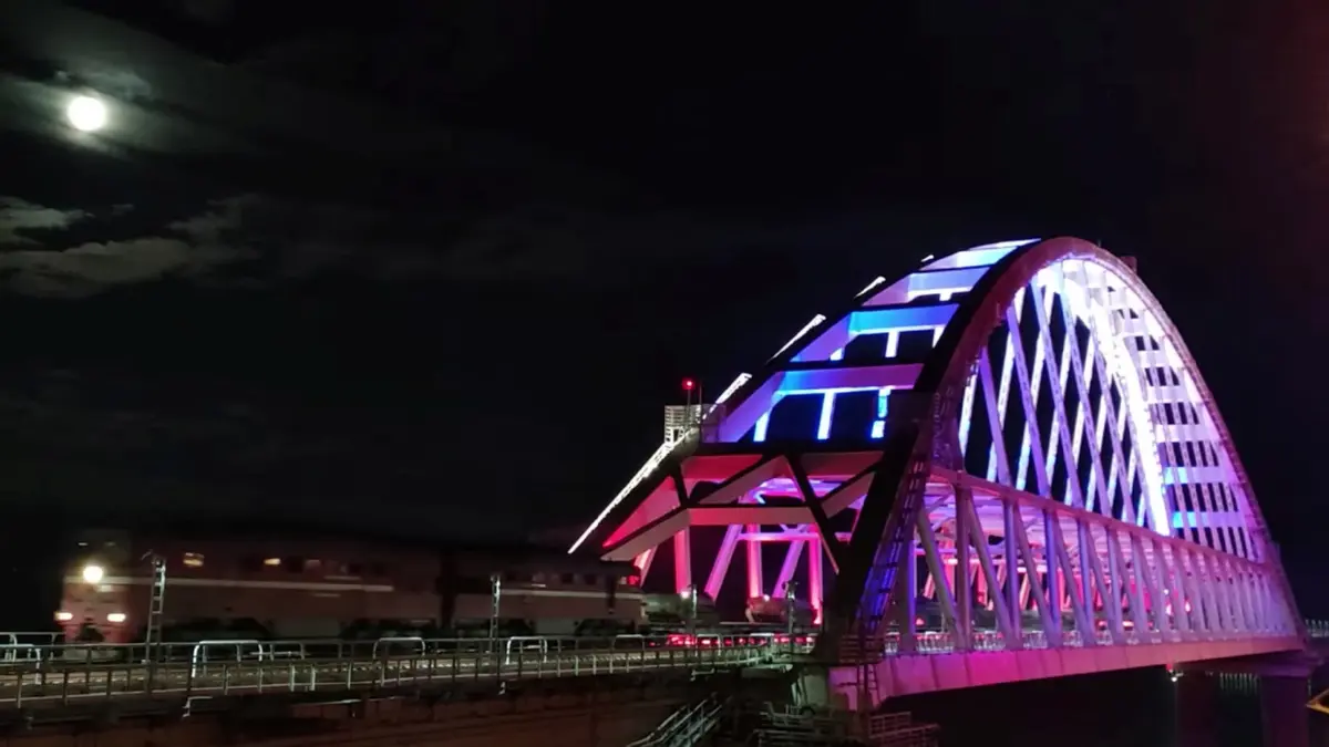 ยูเครนฉลองวันเอกภาพสวนกระแสข่าวรัสเซียบุกวันนี้