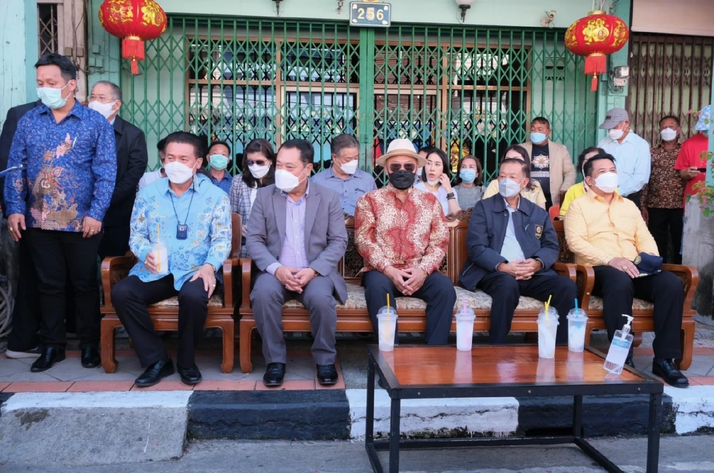 “คีรี” เยือน เบตง ถกวิสัยทัศน์ร่วมลงทุนชายแดนใต้ พร้อมส่งเสริมการศึกษา