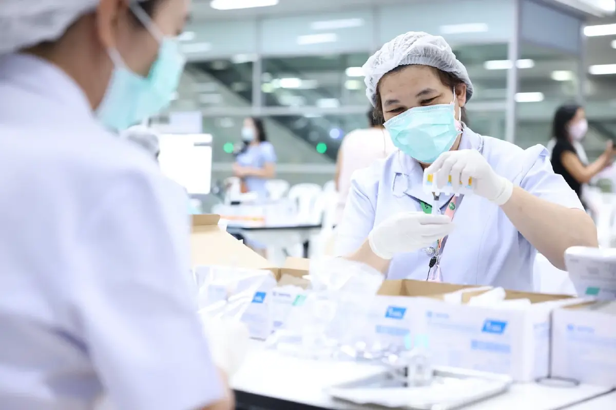 สธ.ยืนยันวัคซีนทุกชนิด มีผลการศึกษายืนยันความปลอดภัยและประสิทธิภาพ